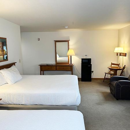 Farmstead Inn And Conference Center シップシェワナ エクステリア 写真