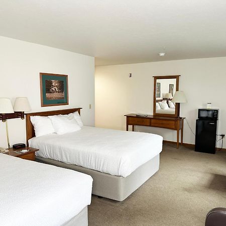 Farmstead Inn And Conference Center シップシェワナ エクステリア 写真