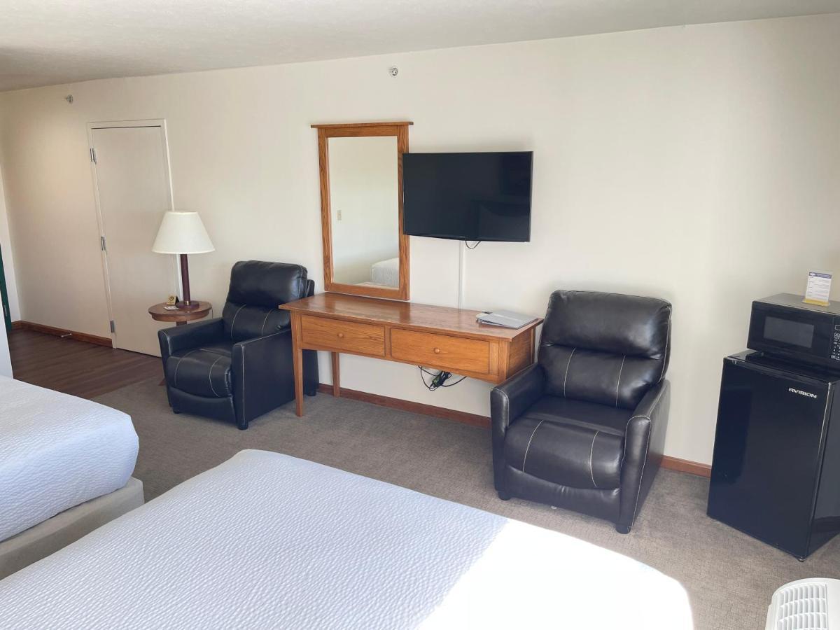 Farmstead Inn And Conference Center シップシェワナ エクステリア 写真