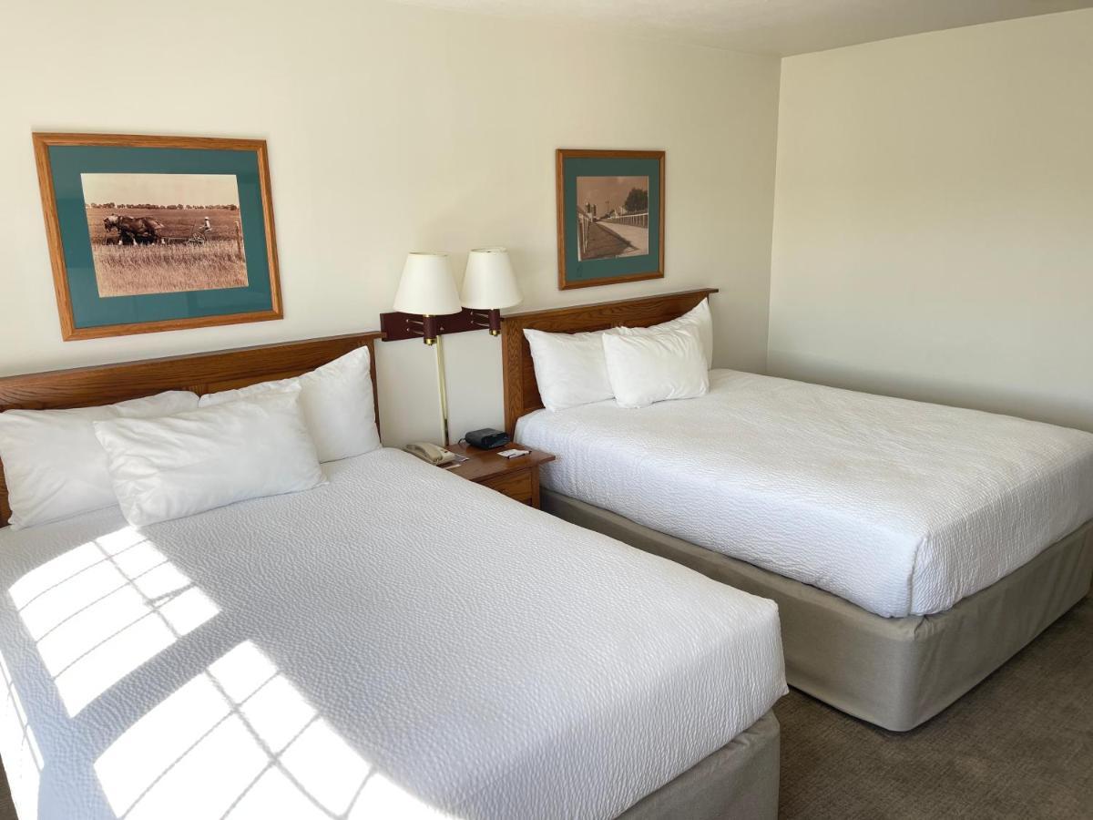Farmstead Inn And Conference Center シップシェワナ エクステリア 写真