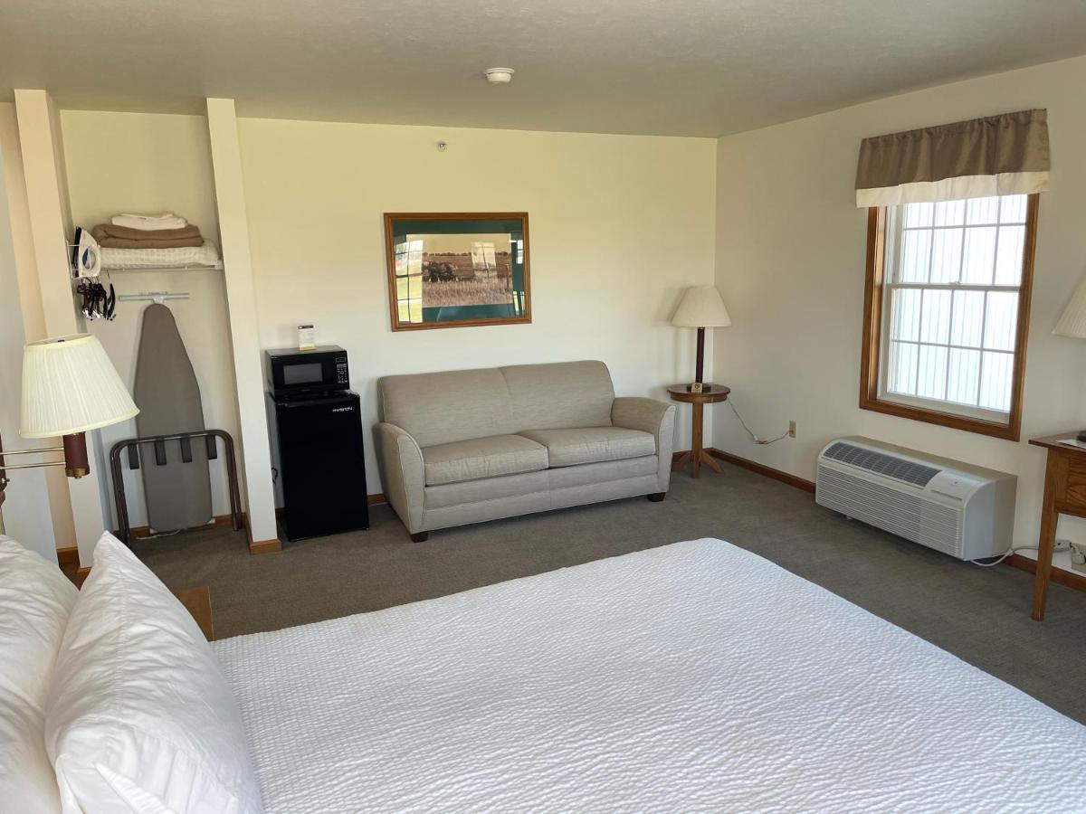 Farmstead Inn And Conference Center シップシェワナ エクステリア 写真