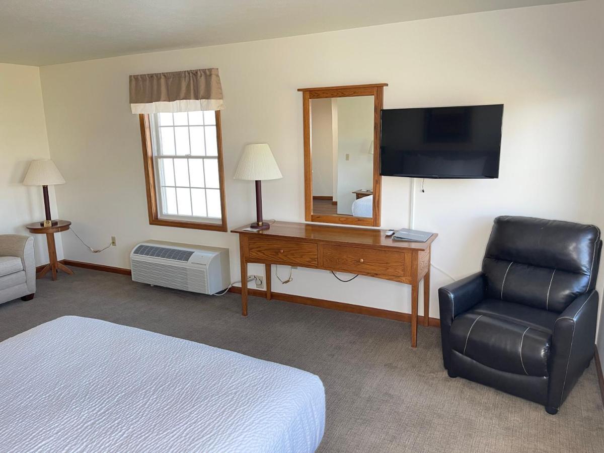 Farmstead Inn And Conference Center シップシェワナ エクステリア 写真
