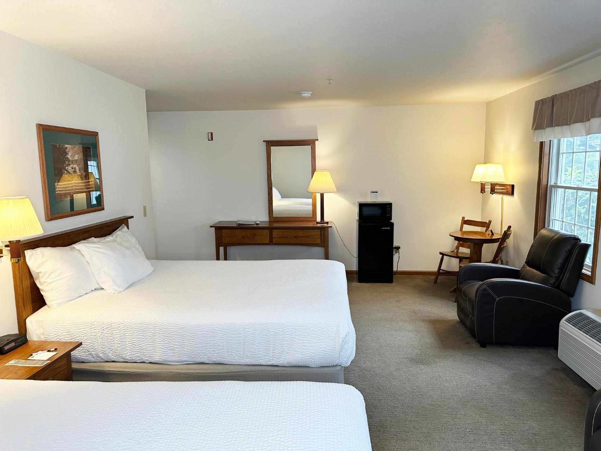 Farmstead Inn And Conference Center シップシェワナ エクステリア 写真