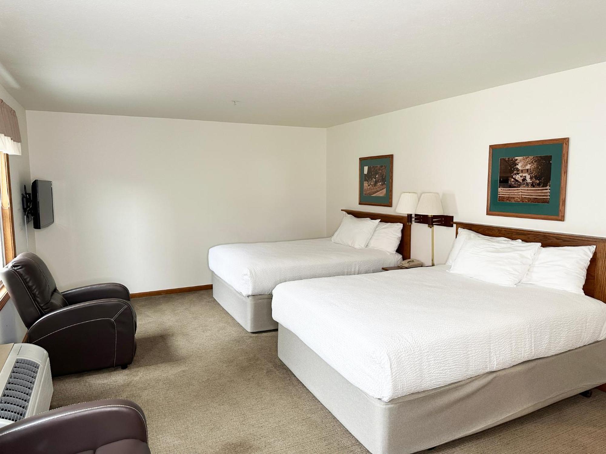 Farmstead Inn And Conference Center シップシェワナ エクステリア 写真