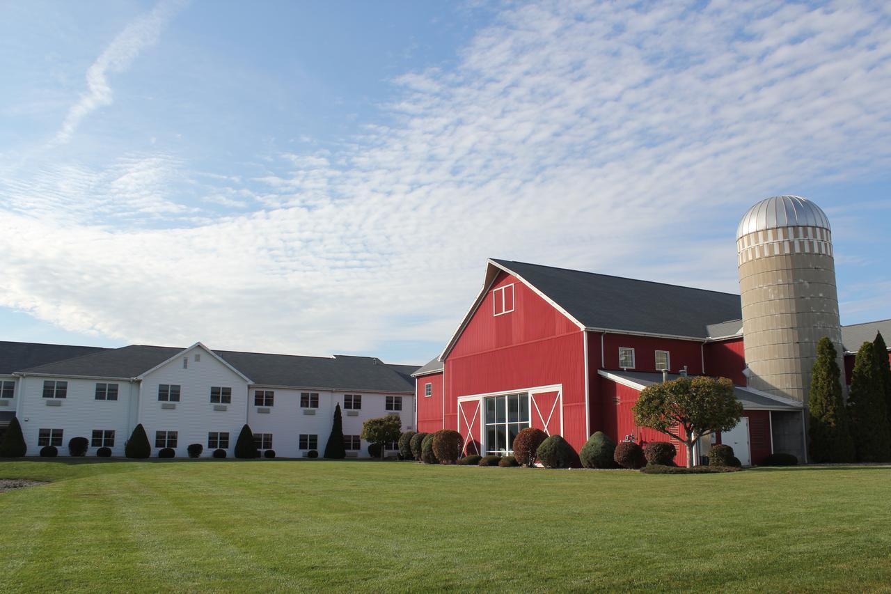 Farmstead Inn And Conference Center シップシェワナ エクステリア 写真